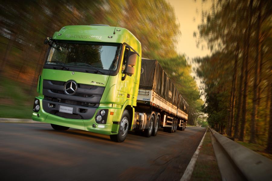  Mercedes-Benz Actros 2646 LS (MP3) 2015 года  (BR) (фото 1 из 3)